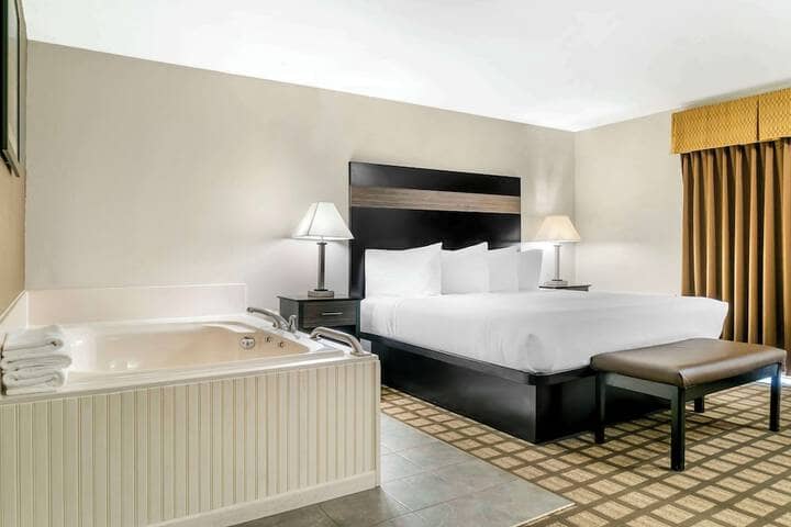 Room 20 of 46