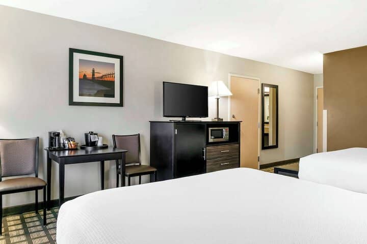 Room 15 of 46